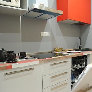 Budapesteasyflat Oktogon Lux